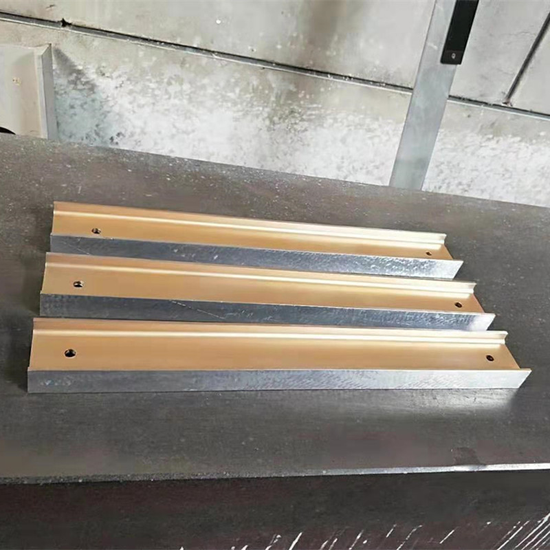 Irakurri gehiago aluminiozko agintariei buruz