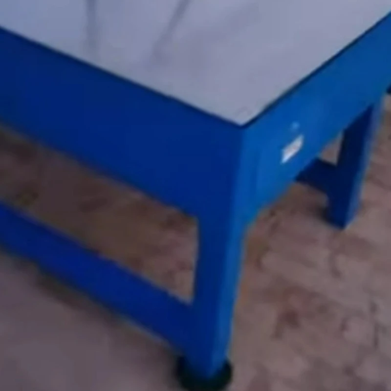Altzairuzko plaka uraren lurreko ikuskapen plataforma